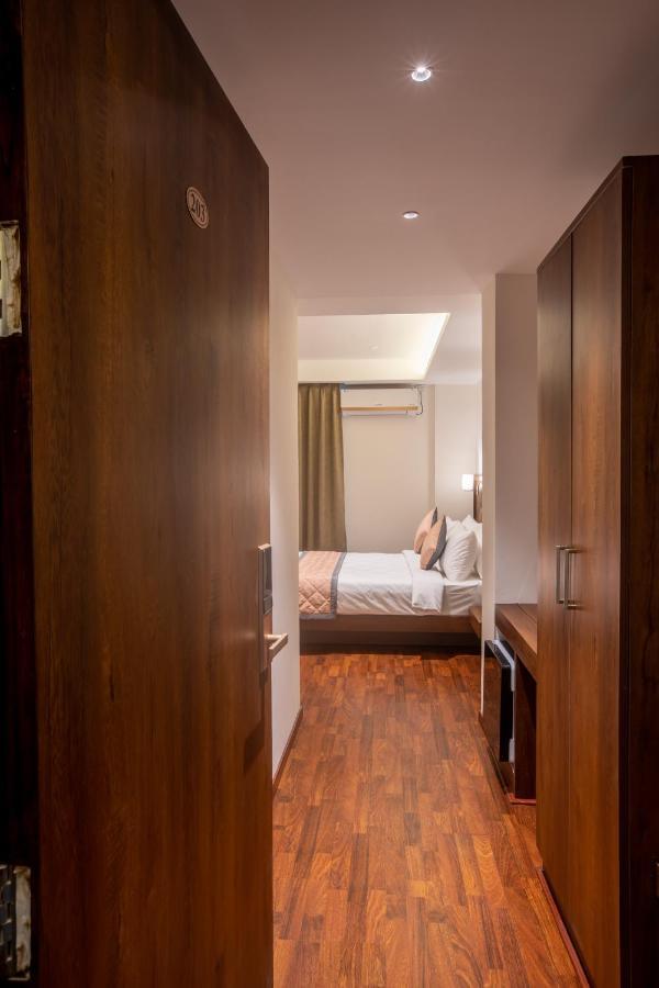 Golden Fortune Inn Hotel 벵갈루루 외부 사진