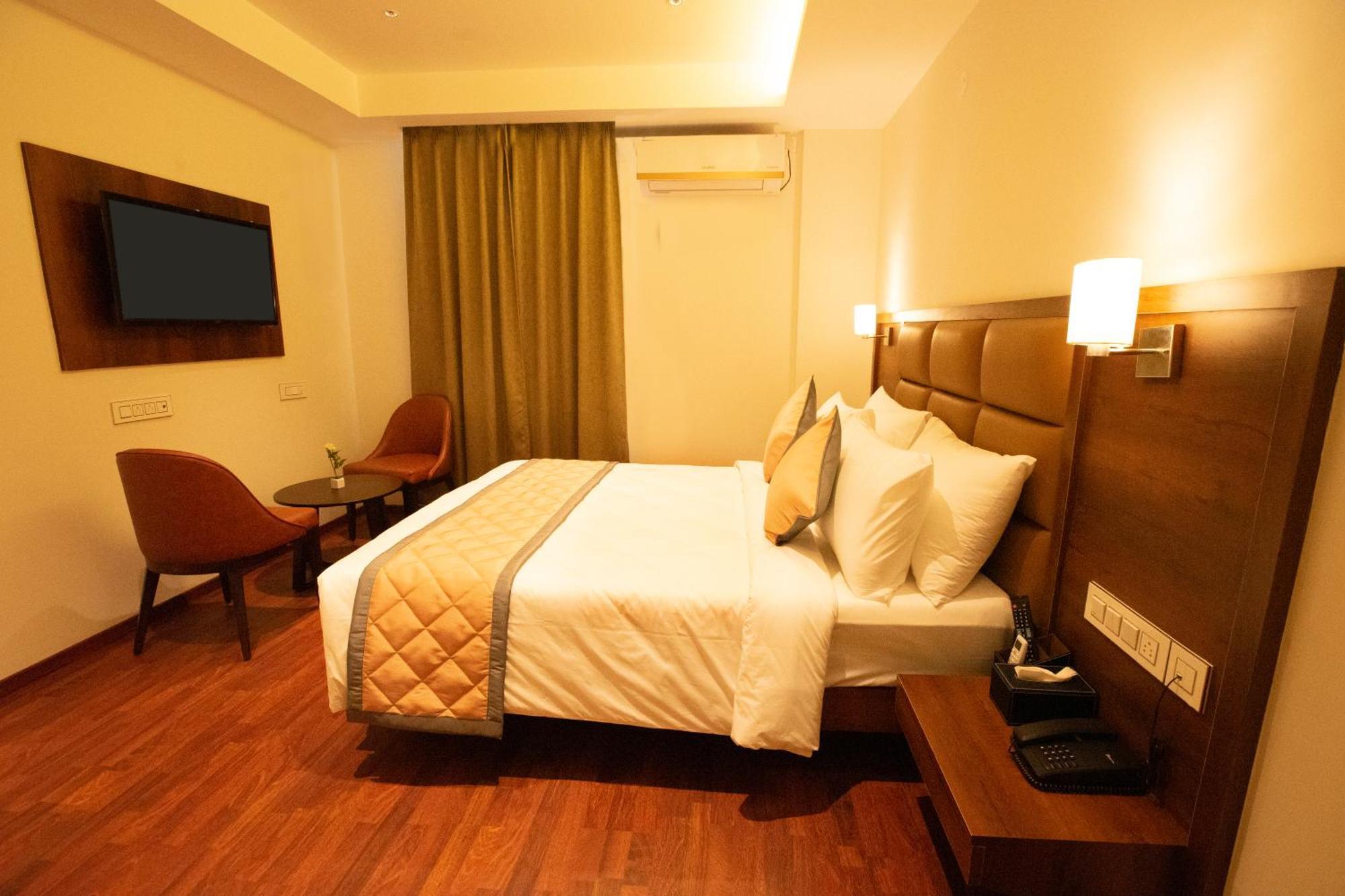 Golden Fortune Inn Hotel 벵갈루루 외부 사진