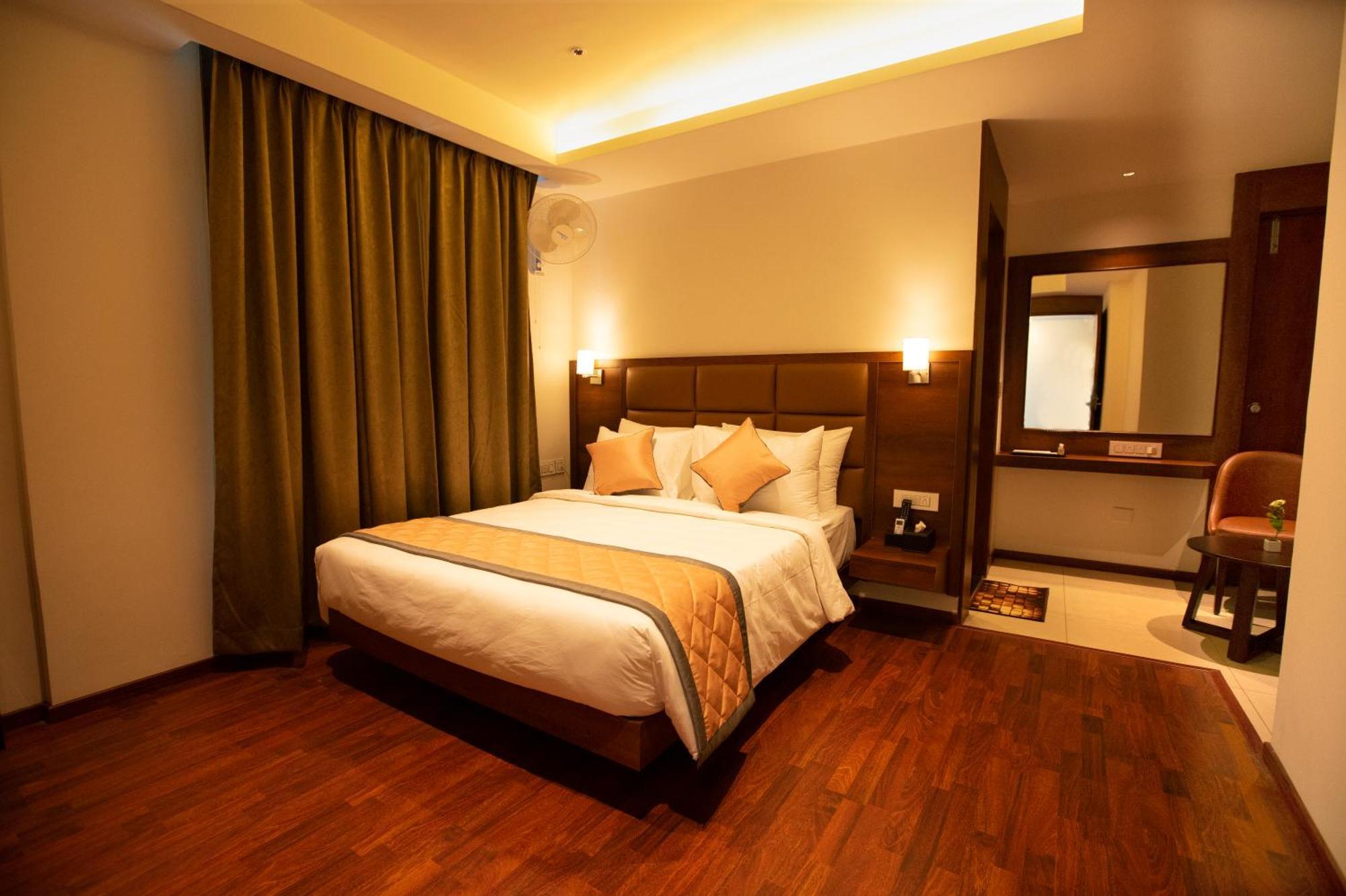 Golden Fortune Inn Hotel 벵갈루루 외부 사진