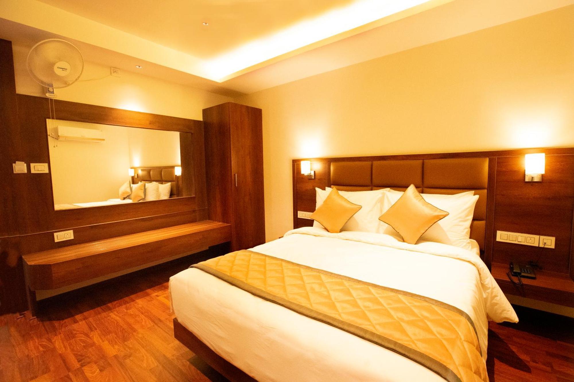 Golden Fortune Inn Hotel 벵갈루루 외부 사진