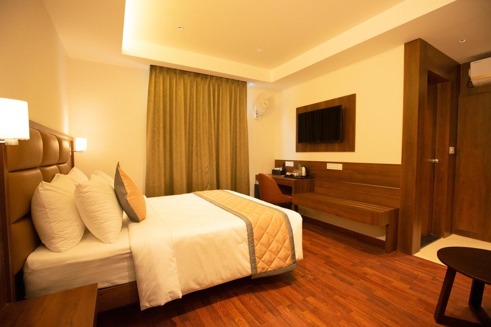 Golden Fortune Inn Hotel 벵갈루루 외부 사진