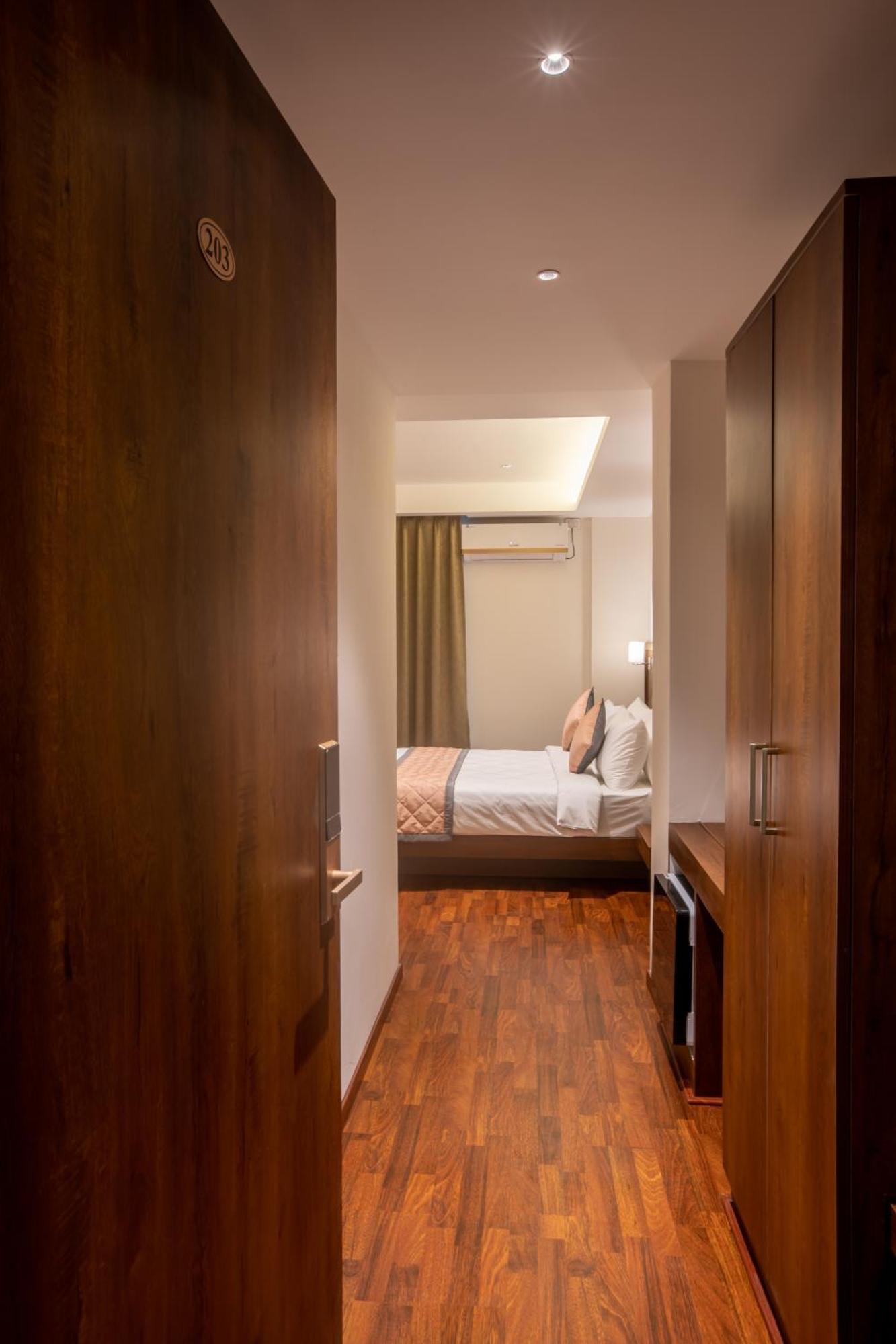 Golden Fortune Inn Hotel 벵갈루루 외부 사진